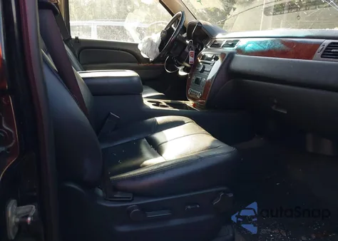 2011 Chevrolet Tahoe C1500 Lt z USA, uszkodzony, nr VIN 1GNSCBE09BR280561